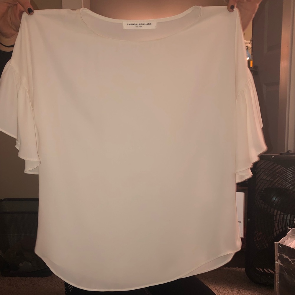 White top (brand new with tags still attached!)